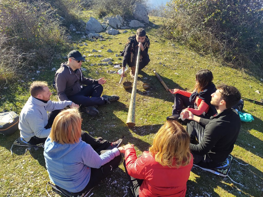 escursione e concerto acustico - sensoriale di Didgeridoo
