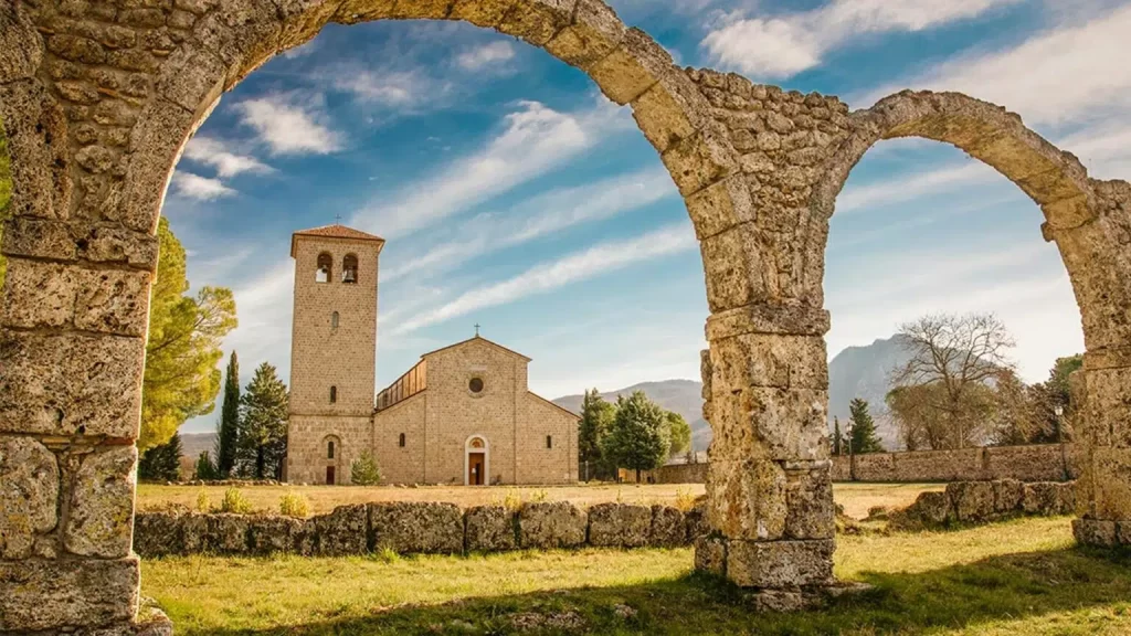 escursione in Molise e visita all'Abbazia di San Vincenzo al Volturno