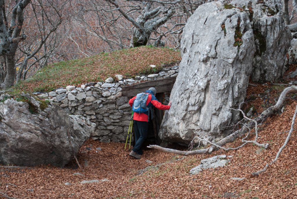 Trekking tra i colori d'autunno nel Parco Nazionale d'Abruzzo, Lazio e Molise